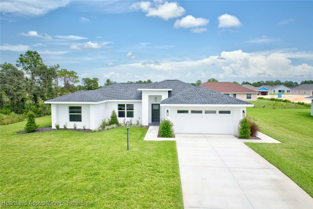 Property Photo:  5810 Columbus Boulevard  FL 33872 