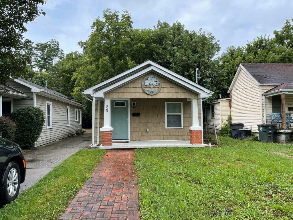 Property Photo:  828 Charles Avenue  KY 40508 