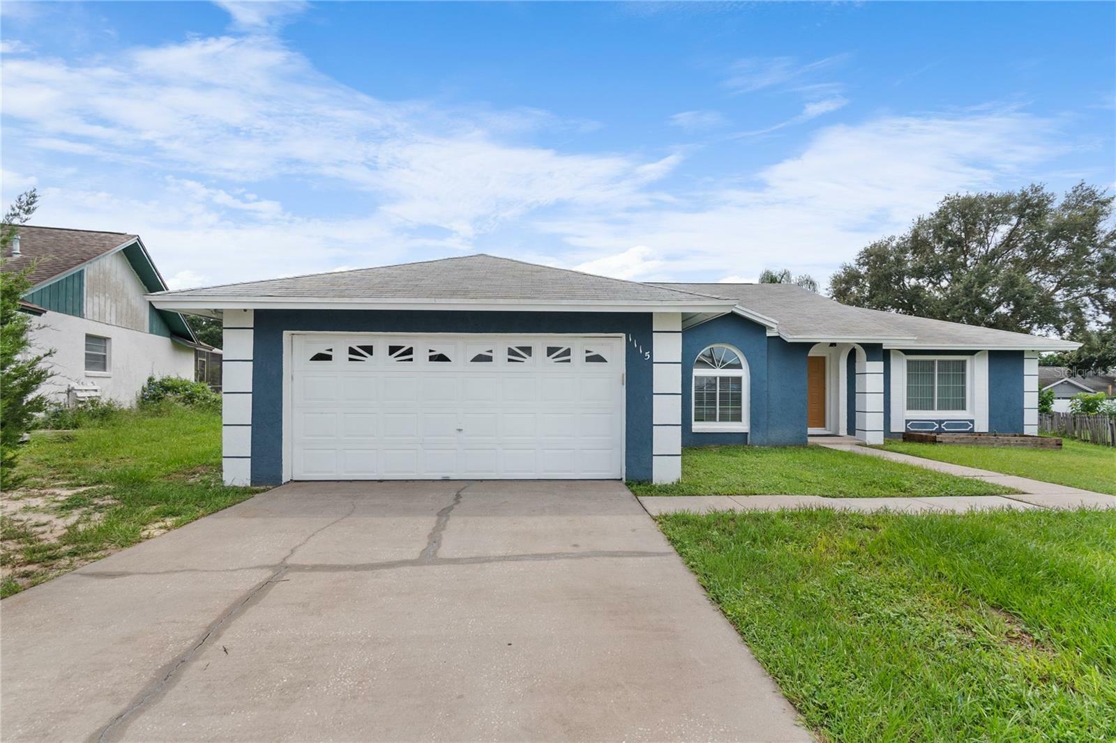 Property Photo:  1115 Marni Ridge Court  FL 34747 