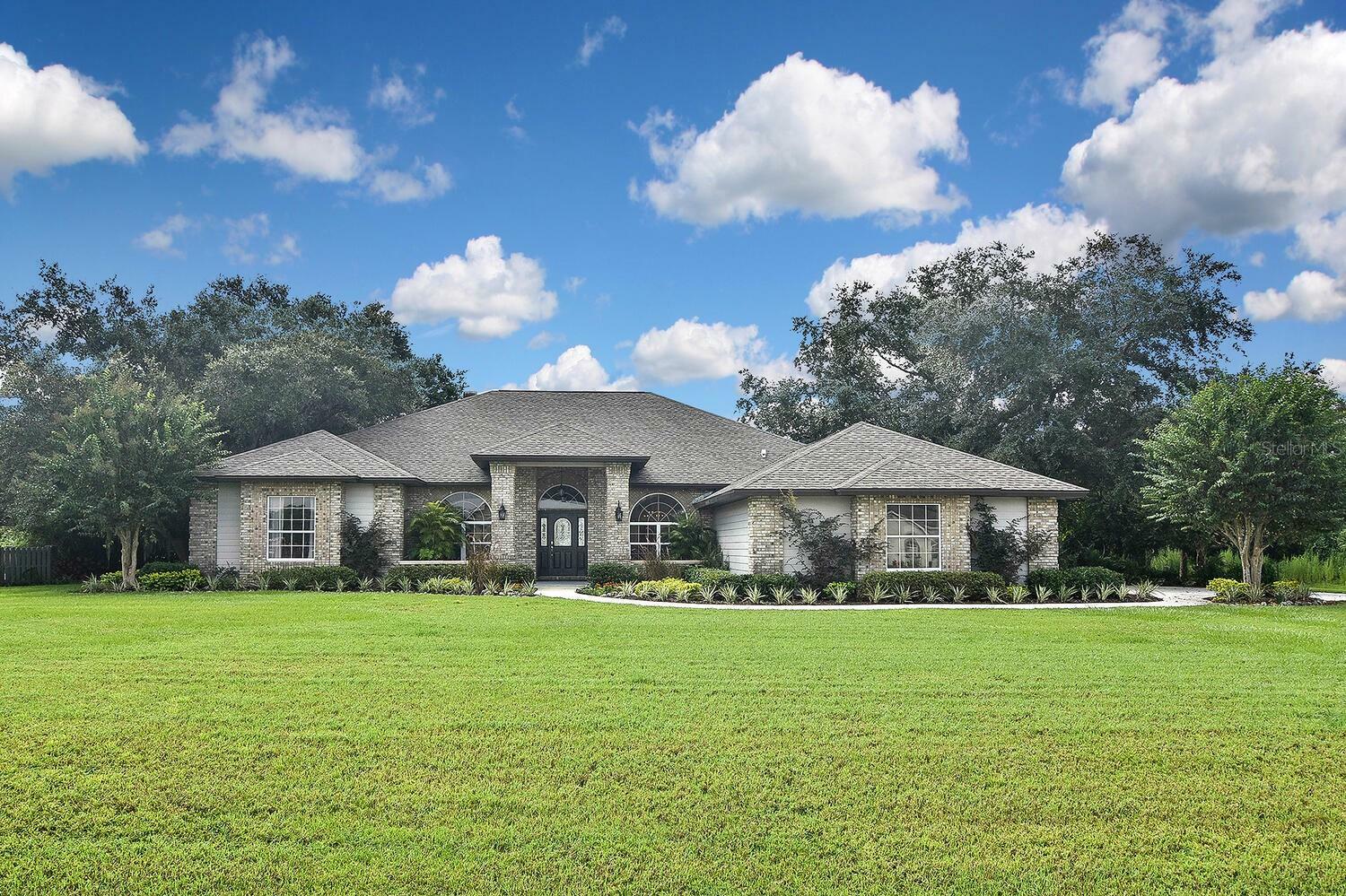 Property Photo:  12834 Sheringham Way  FL 34240 