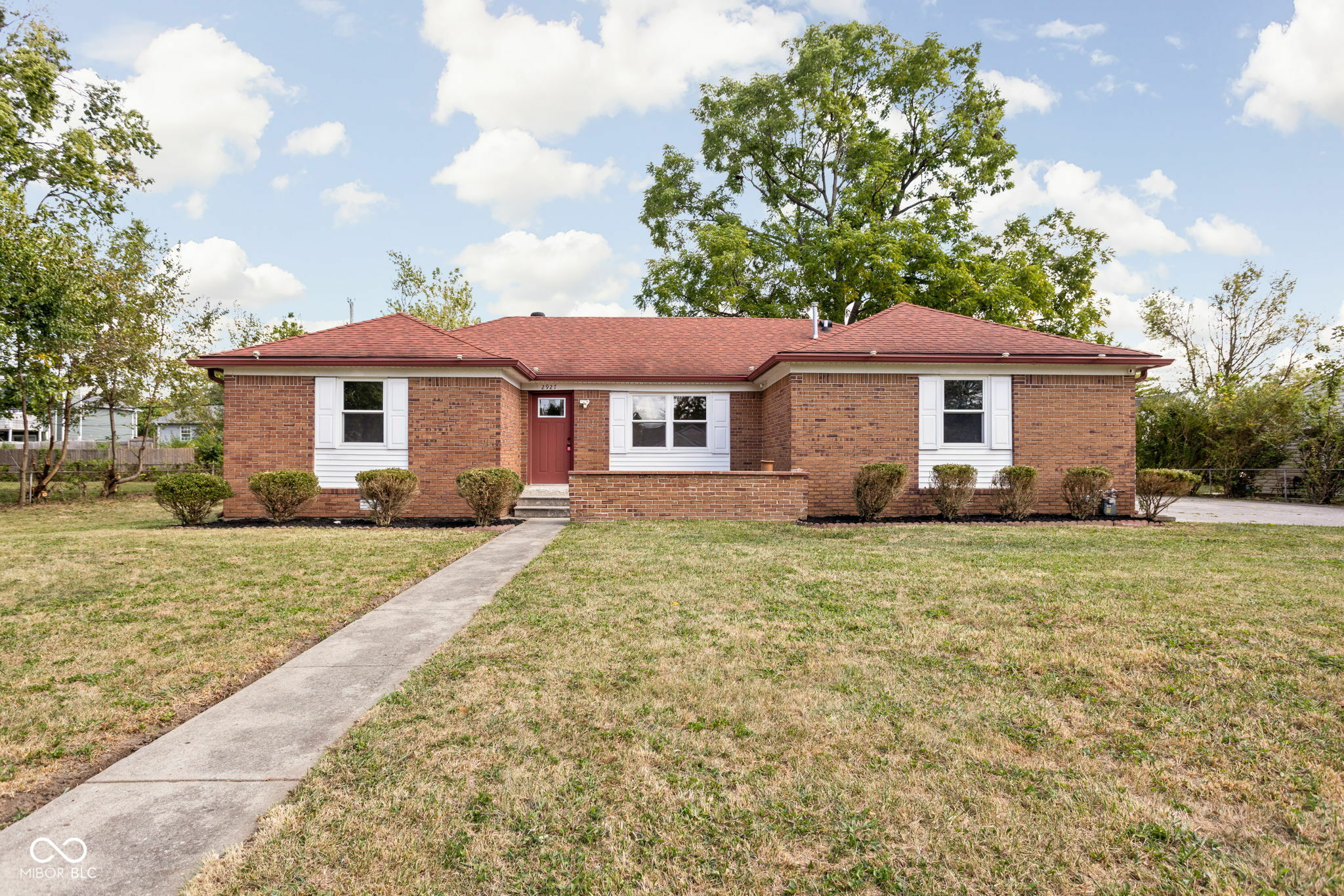 Property Photo:  2927 Eastern Avenue  IN 46218 