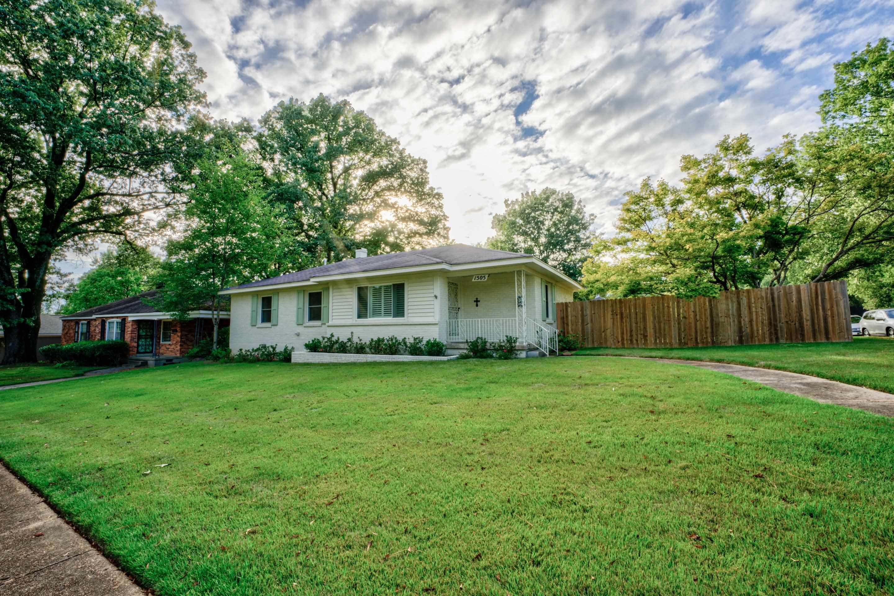 Property Photo:  1505 Vera Cruz St  TN 38117 