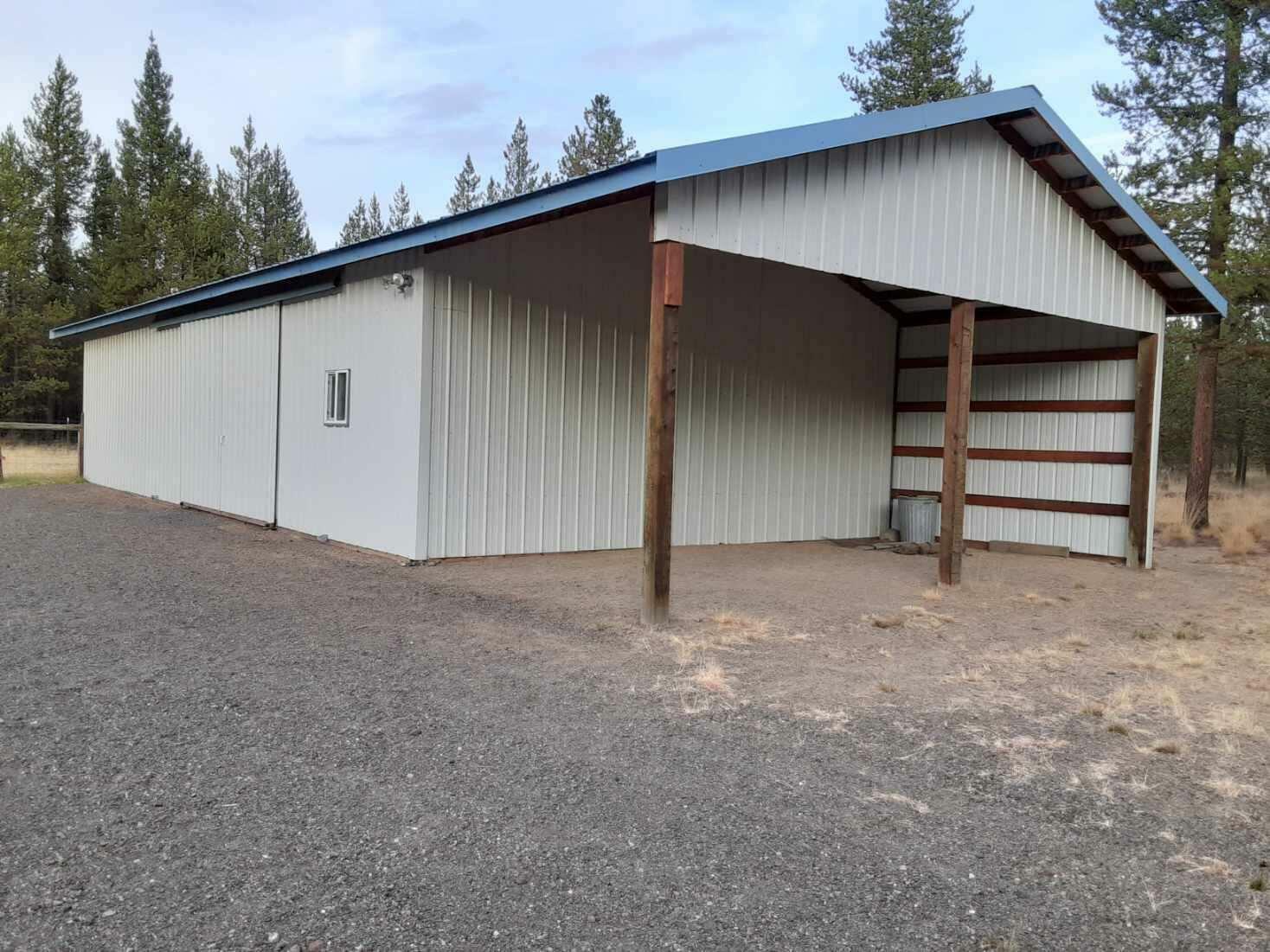 Property Photo: 16492 White Buck Avenue OR 97739