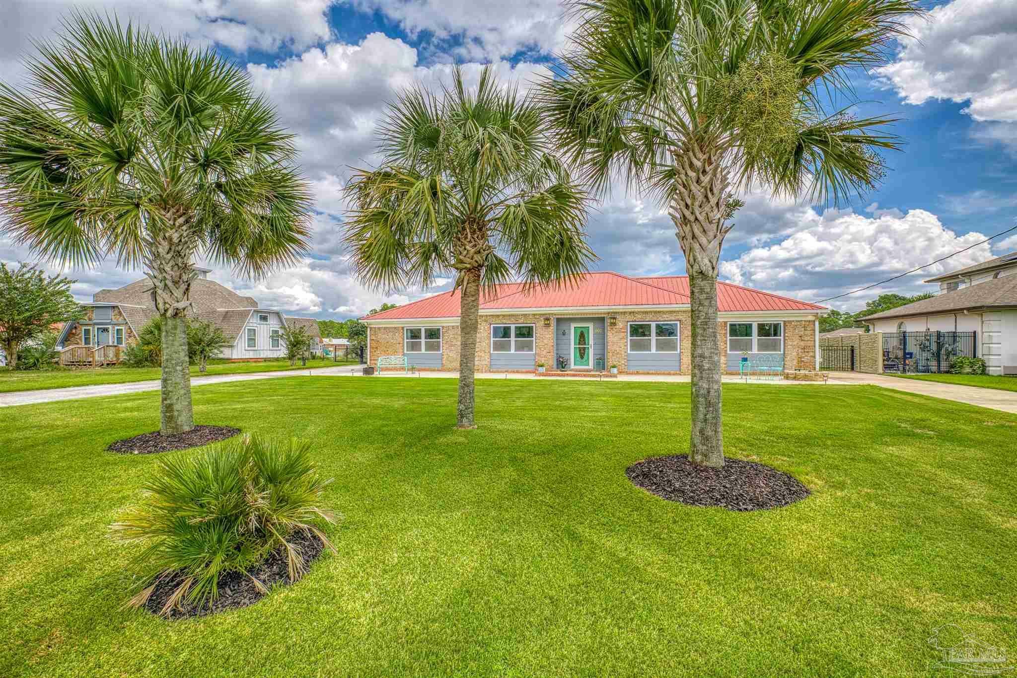 Property Photo:  2716 Sea Lark Ln  FL 32583 