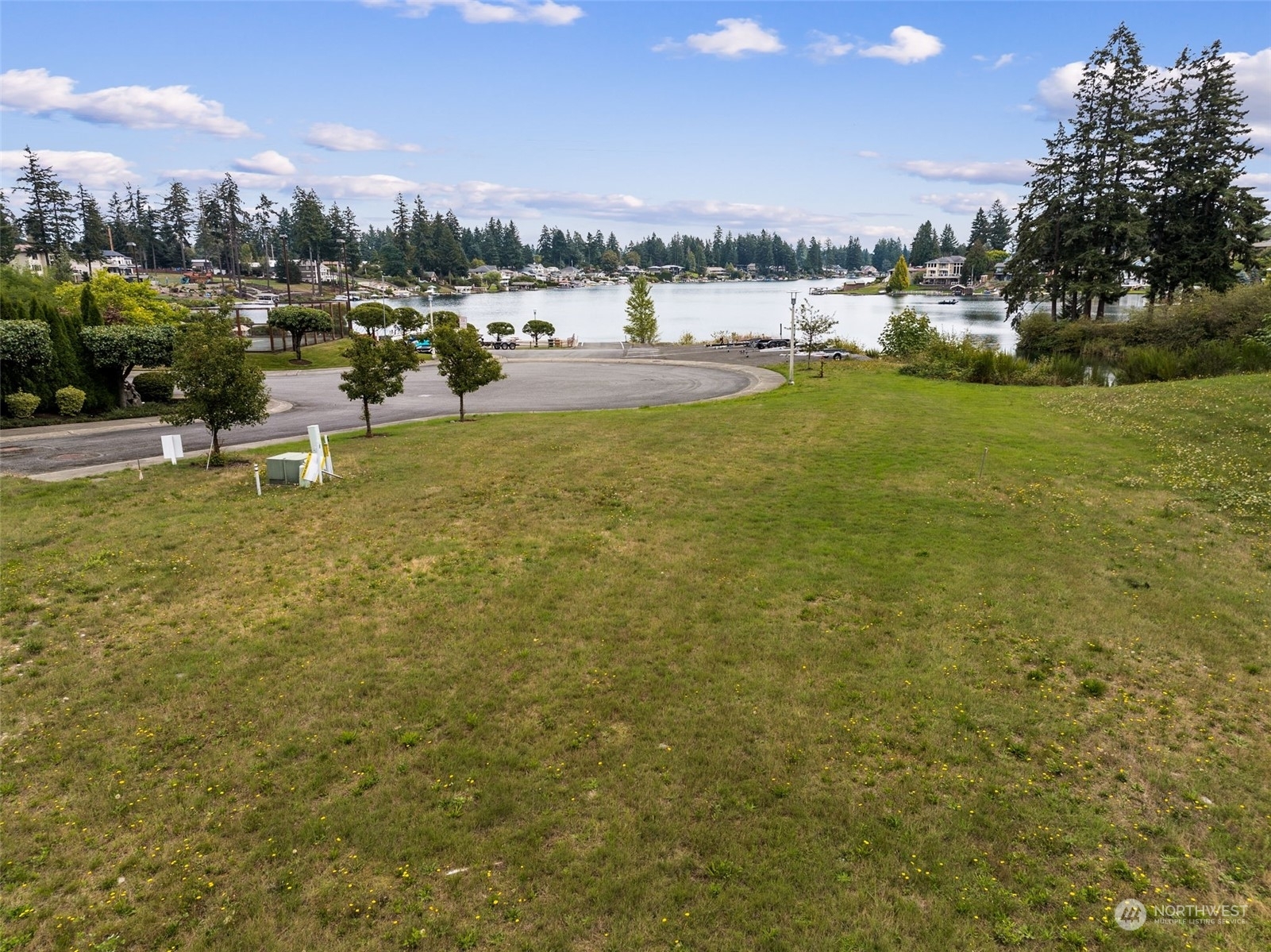 Property Photo:  1828  176th Avenue E  WA 98391 