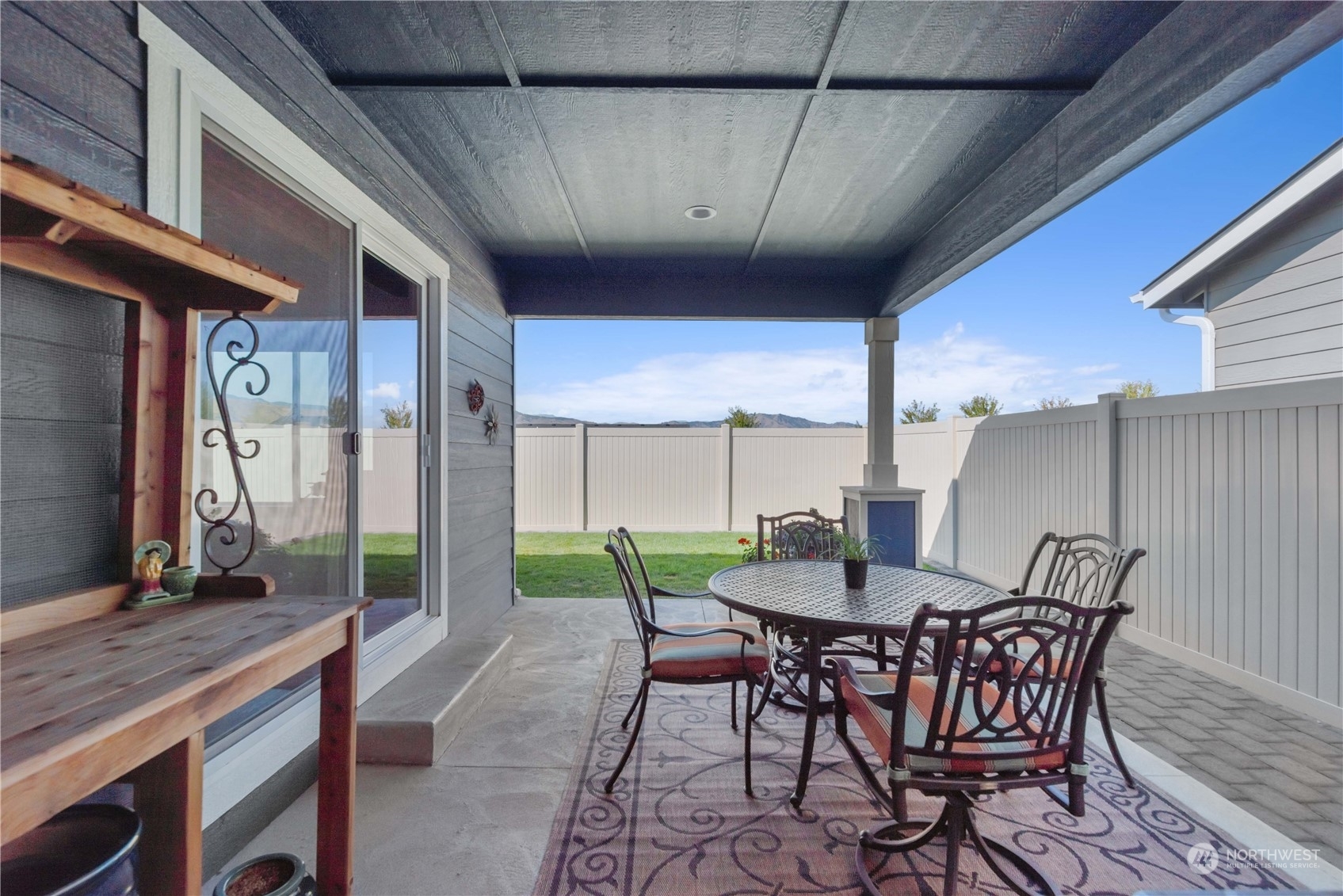 Property Photo:  276 S Mystical Avenue  WA 98802 