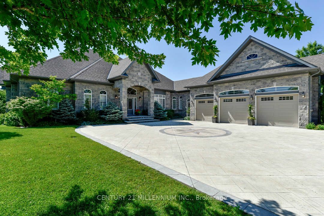 3 Castlewood Crt  Caledon ON L7K 0C1 photo