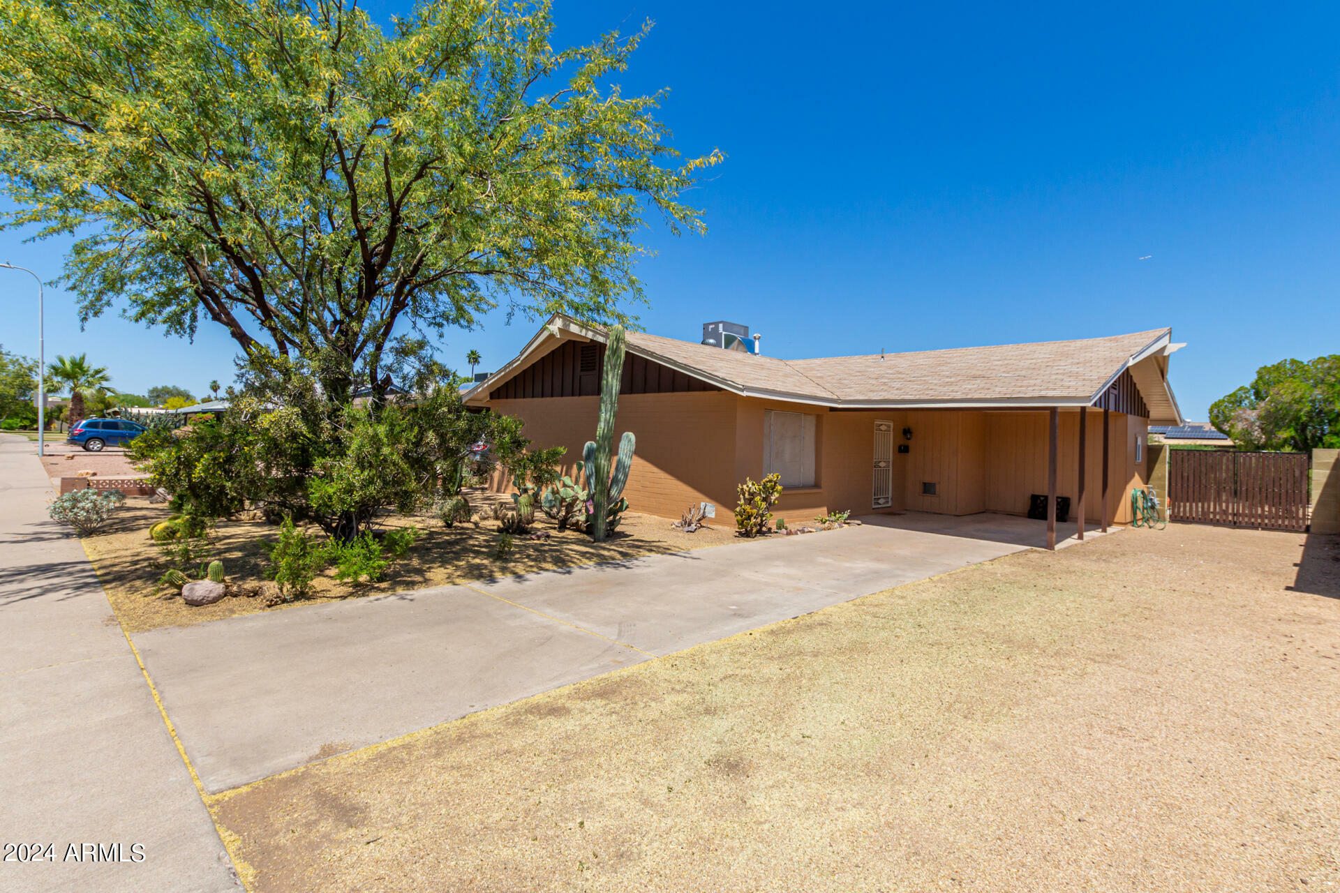 Property Photo:  1506 E Bishop Drive  AZ 85282 