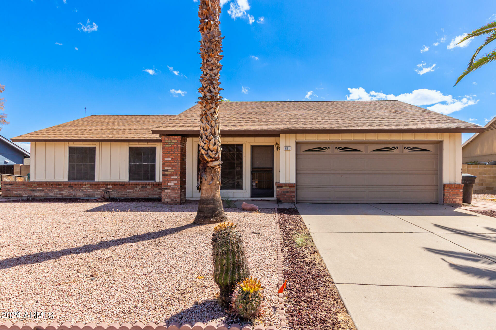 Property Photo:  831 E Hackamore Street  AZ 85203 