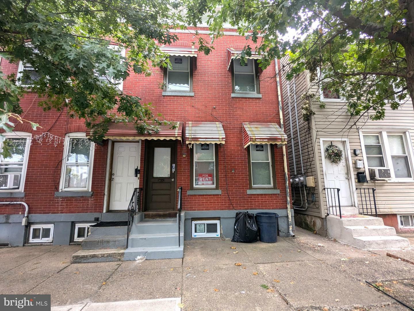 Property Photo:  504 Centre Street  NJ 08611 