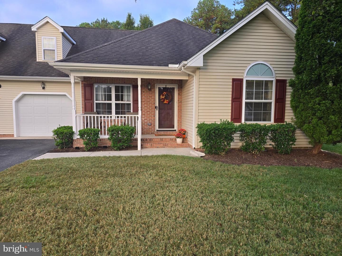Property Photo:  910 Sapphire Court  MD 21804 