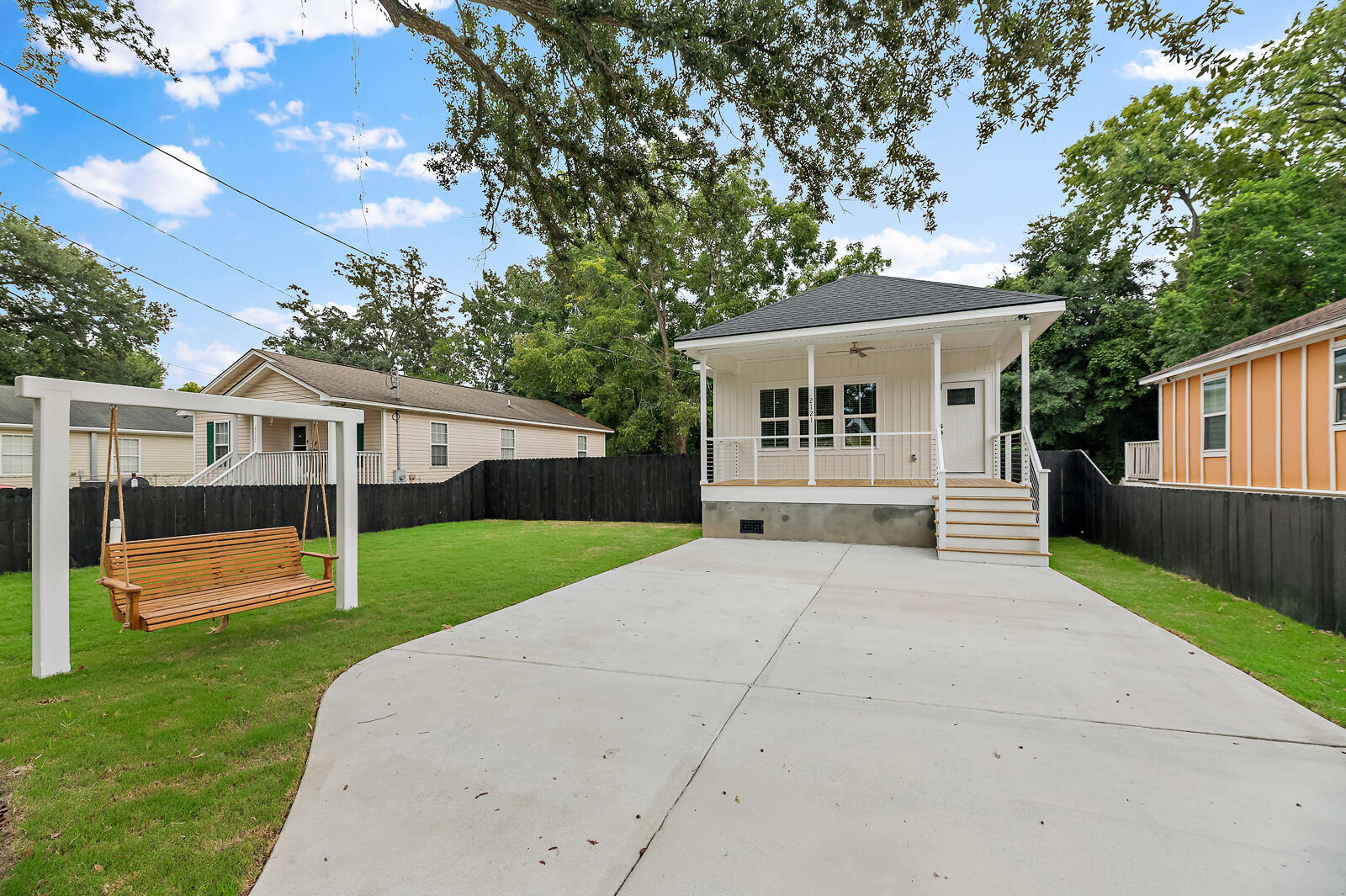 Property Photo: 2121 Target Street SC 29406