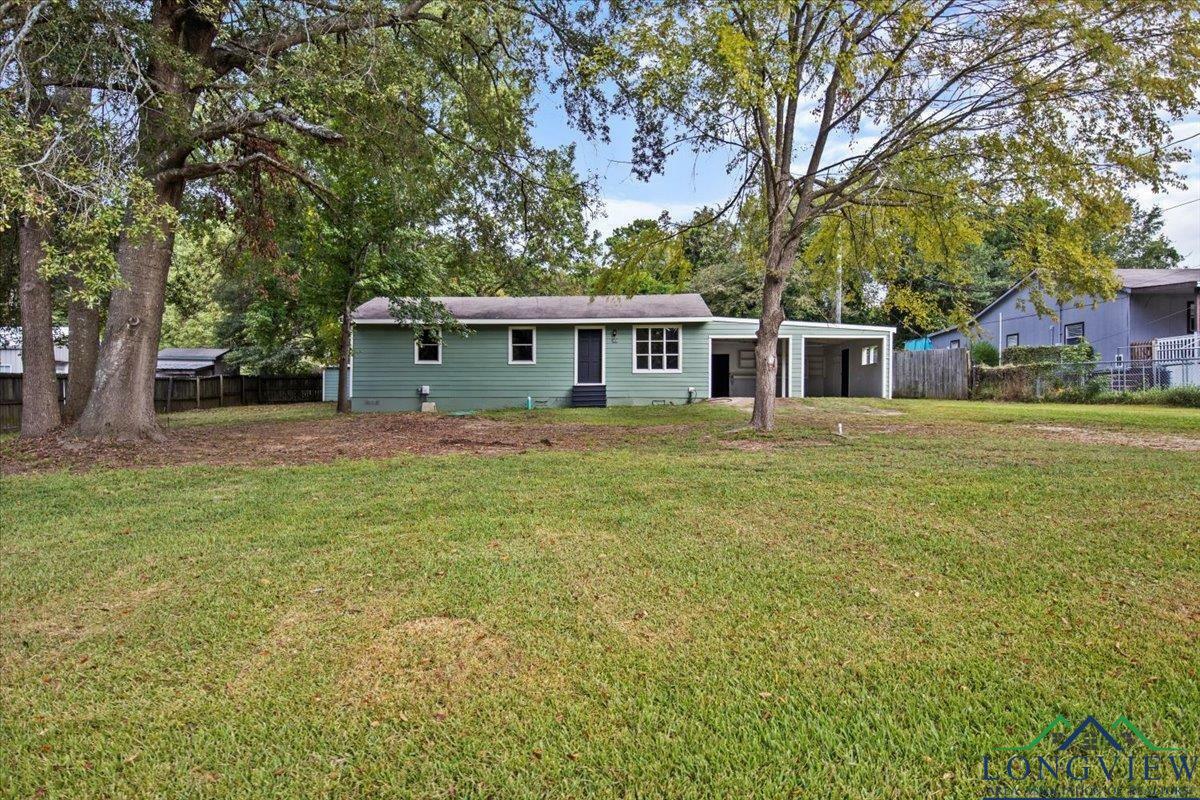 Property Photo:  369 Pinewood Rd.  TX 75650-3525 