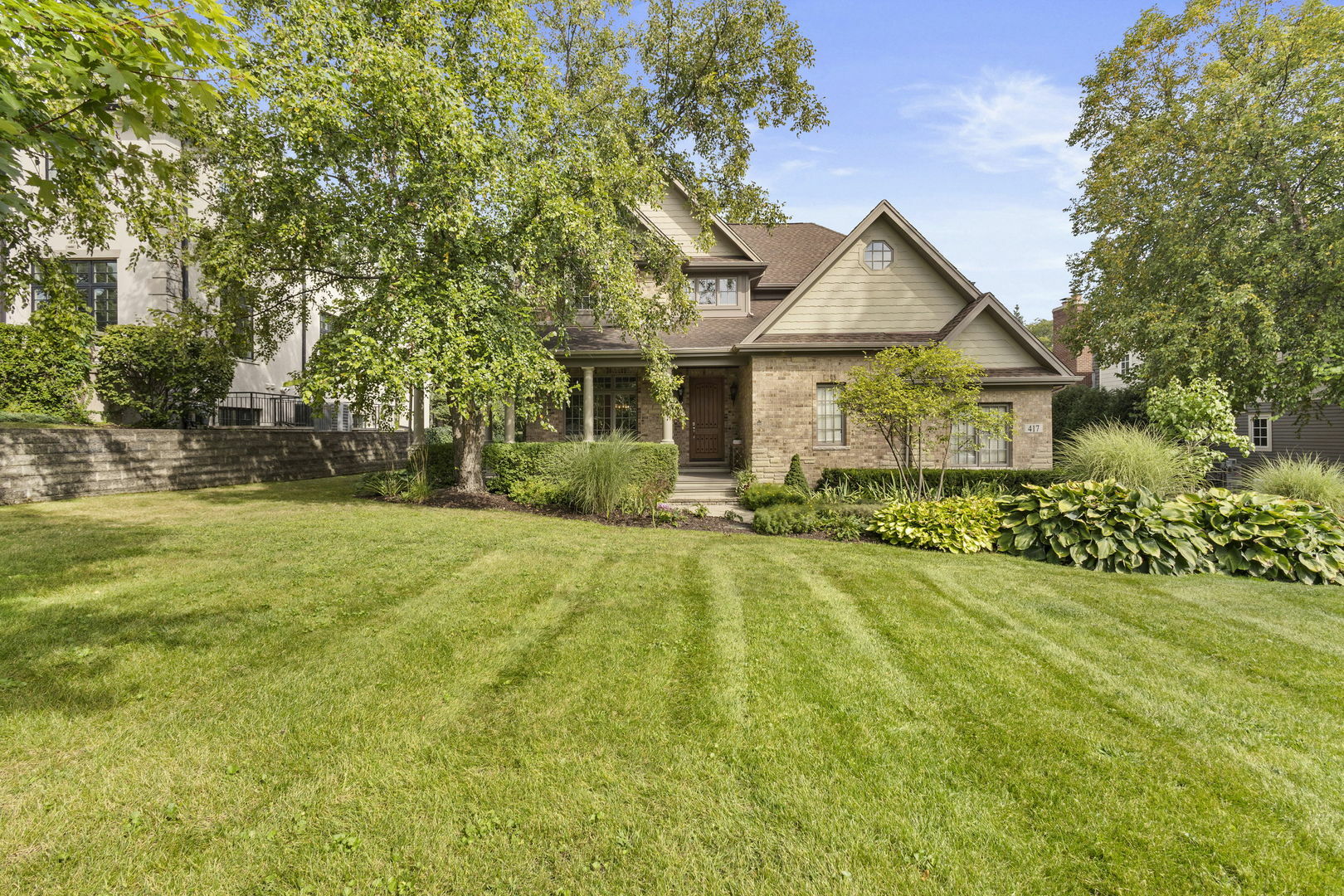 Property Photo:  417 Canterbury Court  IL 60521 