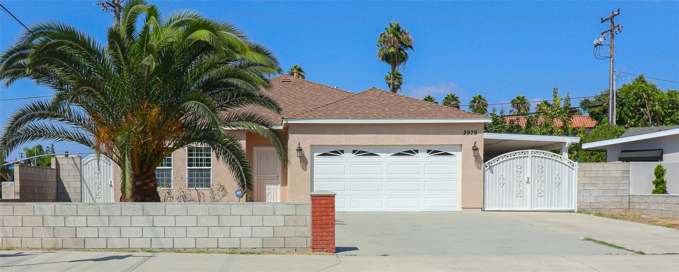 Property Photo:  2979 W Rome Avenue  CA 92804 