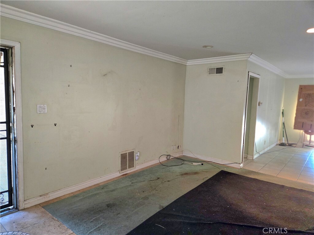 Property Photo:  1273 Rincon Street  CA 93065 