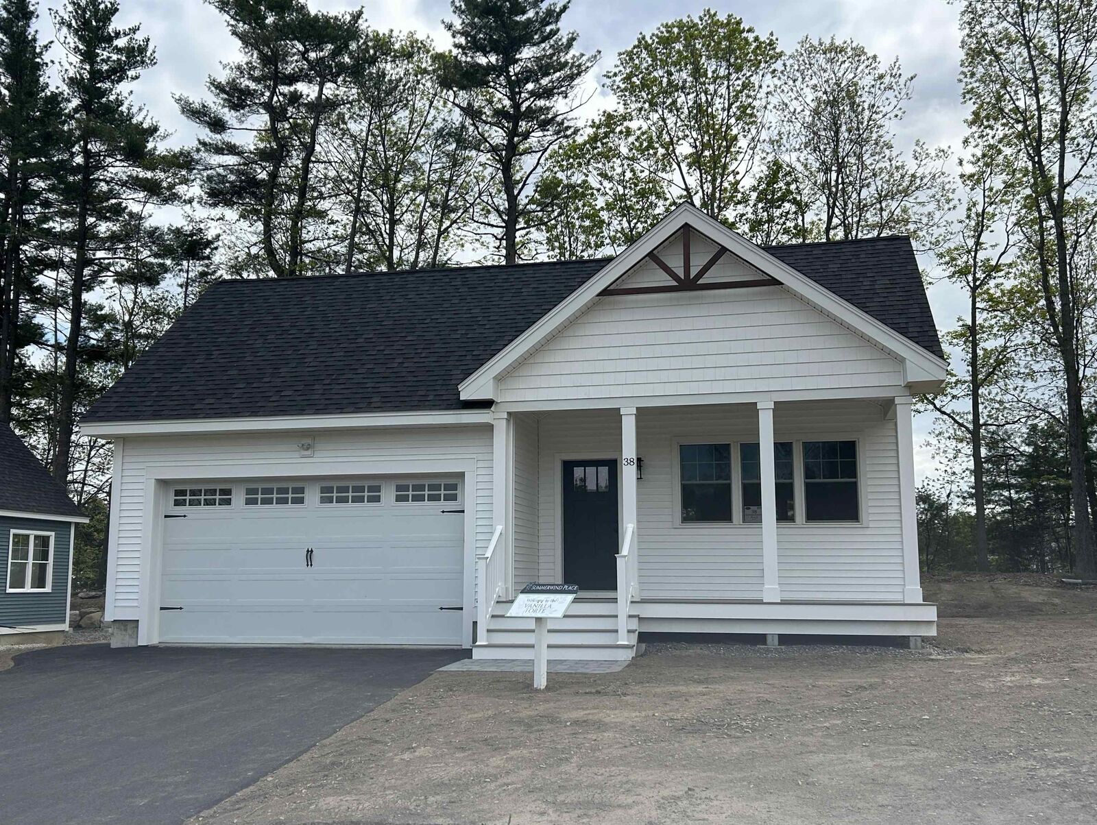 Property Photo:  33 Summerwind Place  NH 03840 
