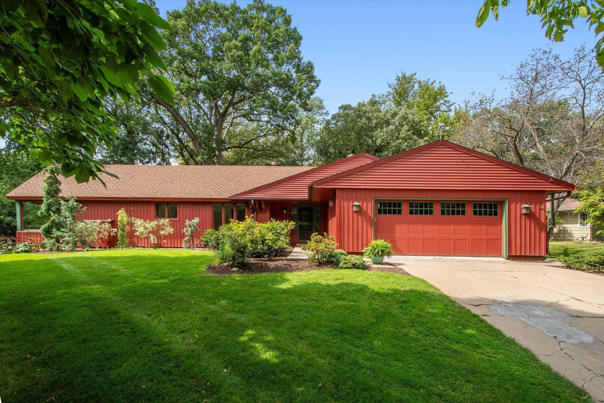 4909 Westgate Road  Minnetonka MN 55345 photo