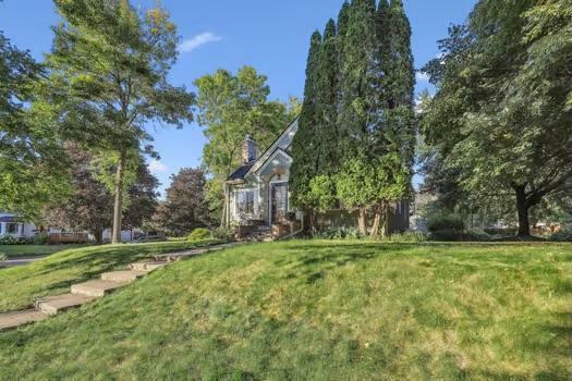 Property Photo:  1838 York Avenue N  MN 55422 