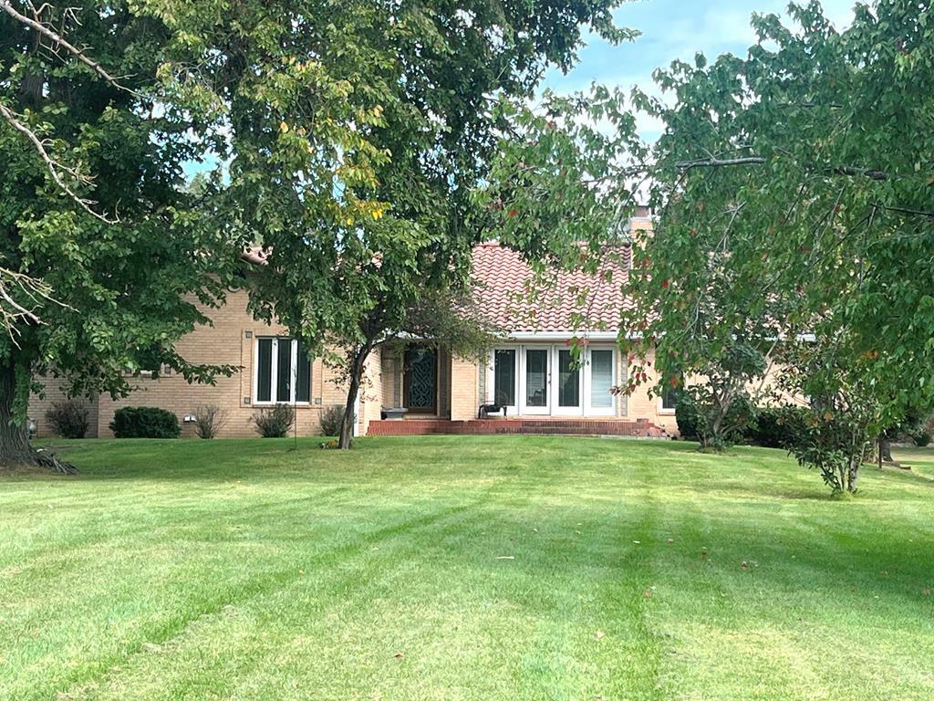 Property Photo:  1125 Fairway Drive  MO 64601 