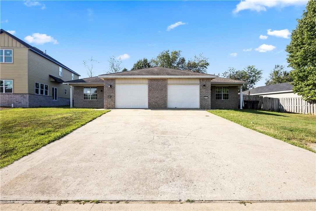 2831 Stagecoach Avenue  Springdale AR 72764 photo