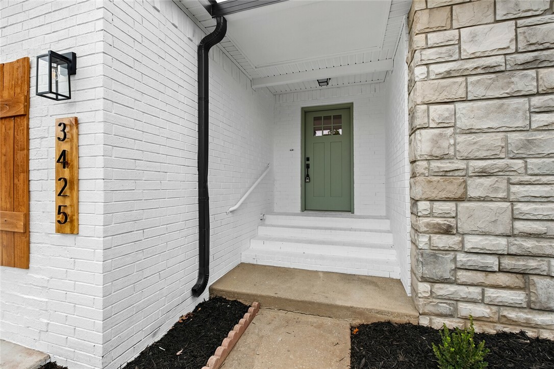 Property Photo:  3425 Oglethorpe Street  AR 72764 