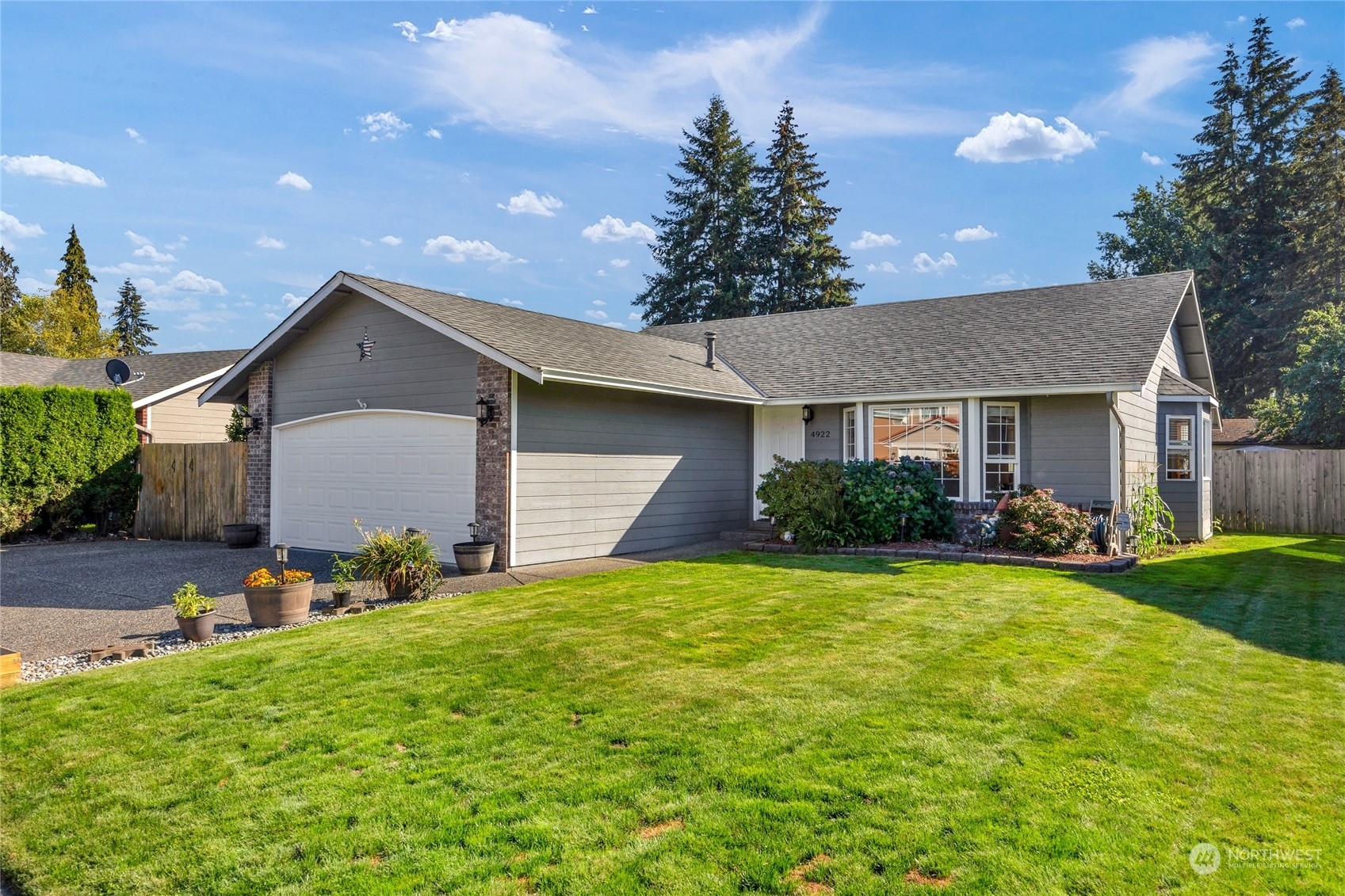 Property Photo: 4922 82nd Place NE WA 98270