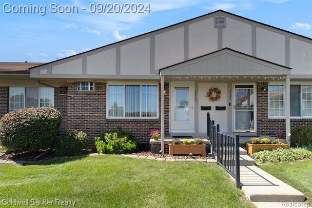 25333 Franklin Terrace Unit 7  South Lyon MI 48178 photo