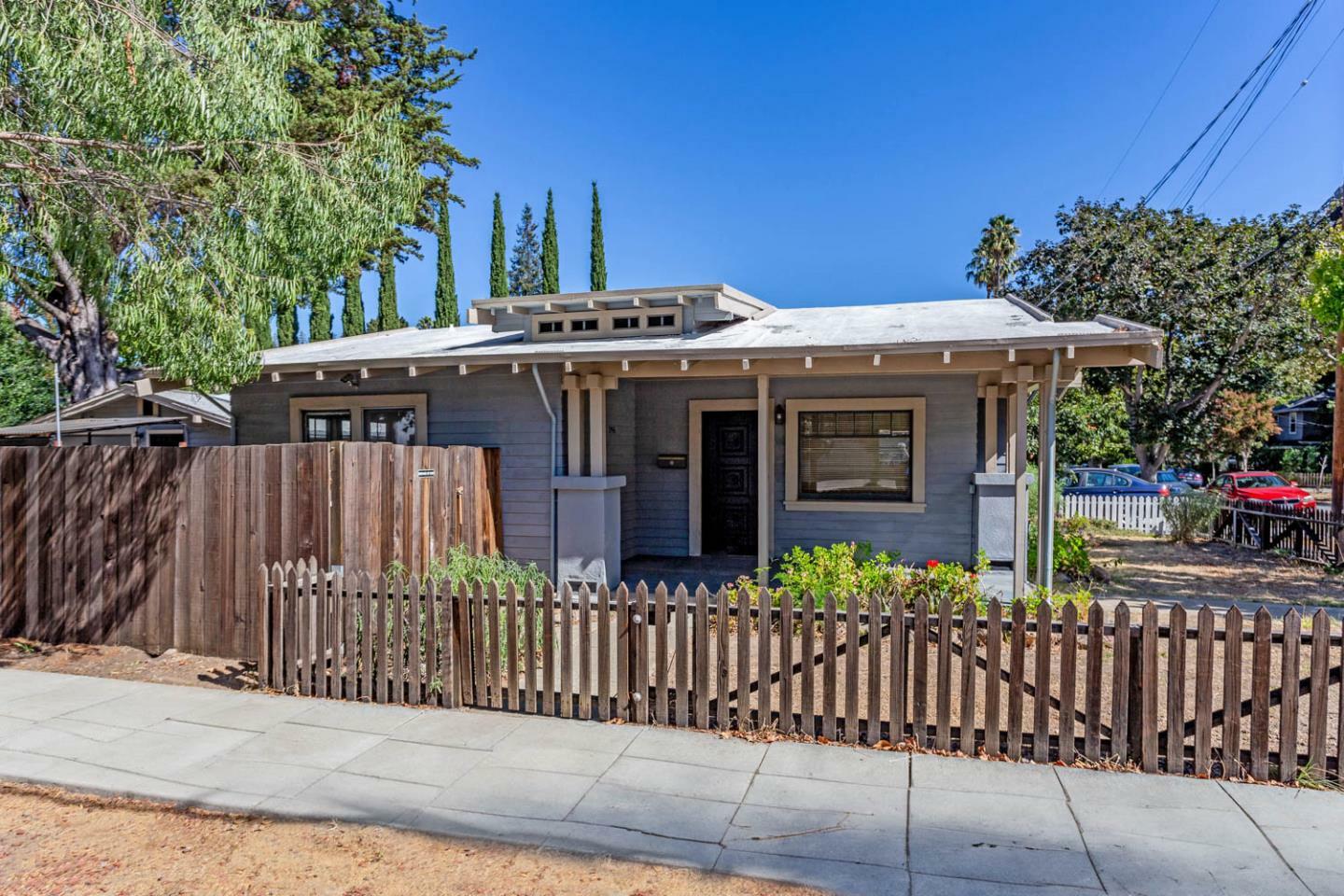 Property Photo:  296 Mountain View Avenue  CA 94041 