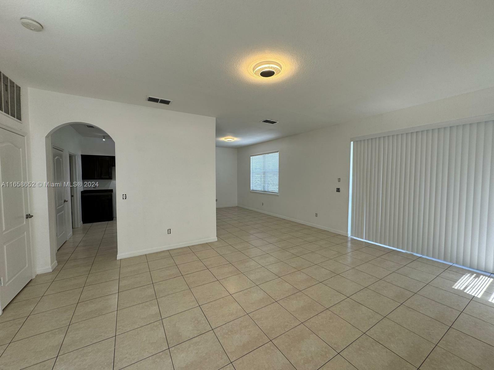 Property Photo:  1316 Zureiq Ct  FL 34714 