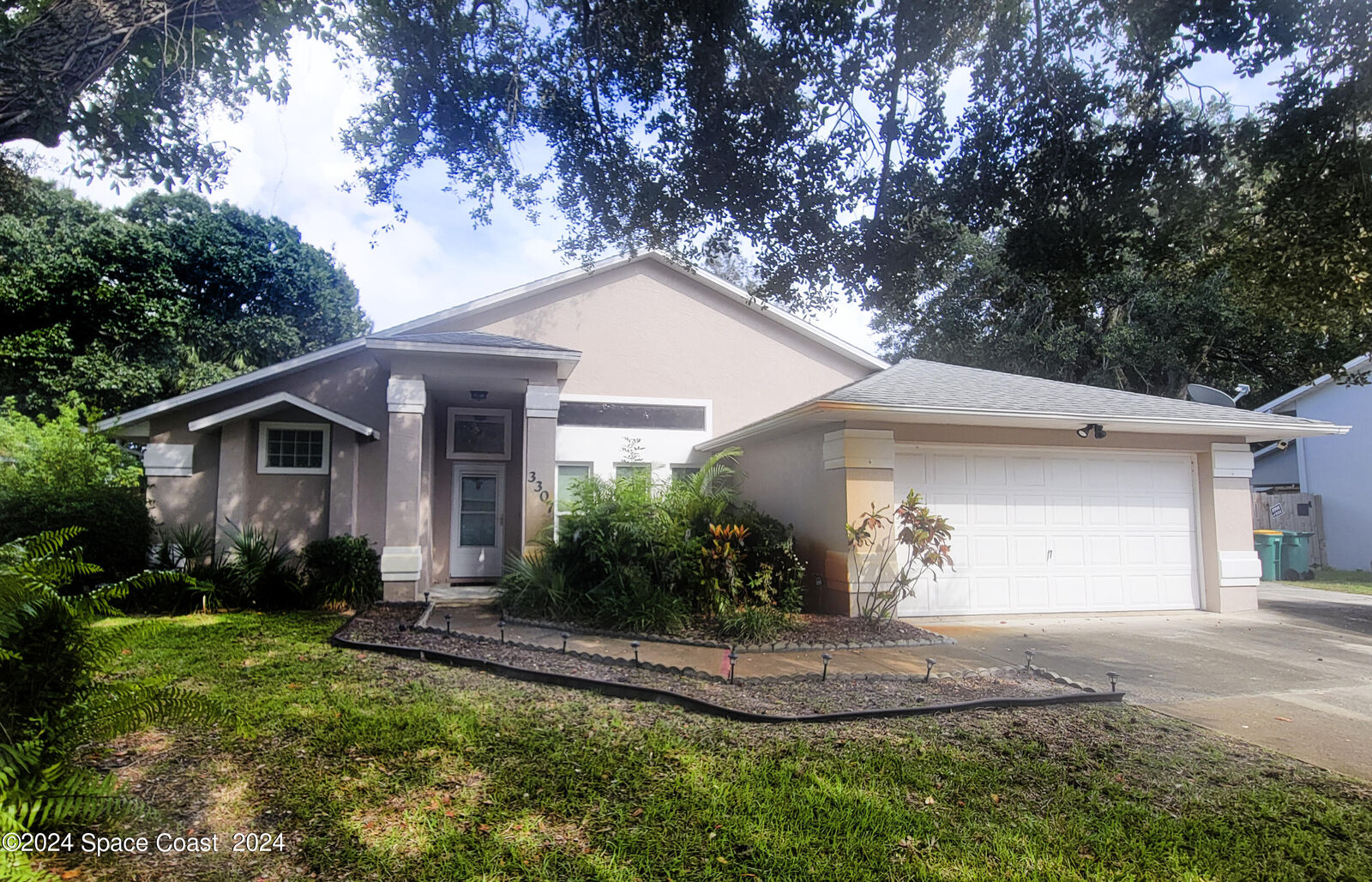 Property Photo:  3307 Meadowridge Drive  FL 32901 