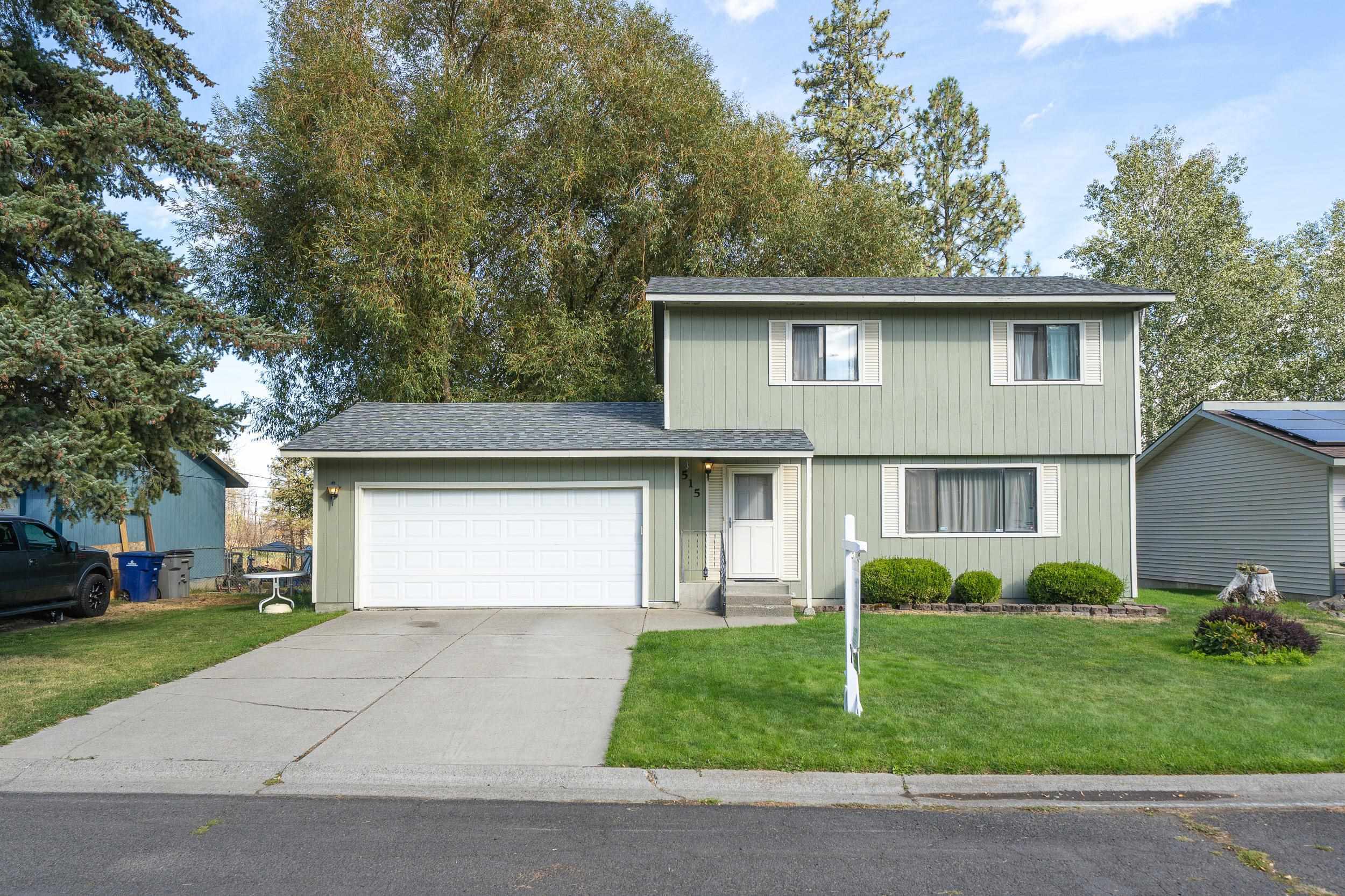 Property Photo:  515 S Silver Lake Ave  WA 99022 