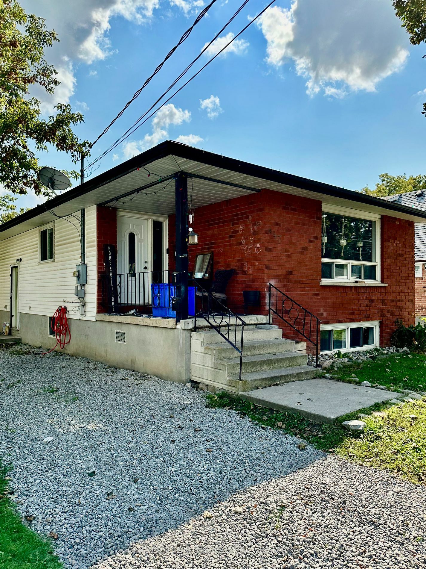 447 Edison Ave  Peterborough ON K9J 4G4 photo