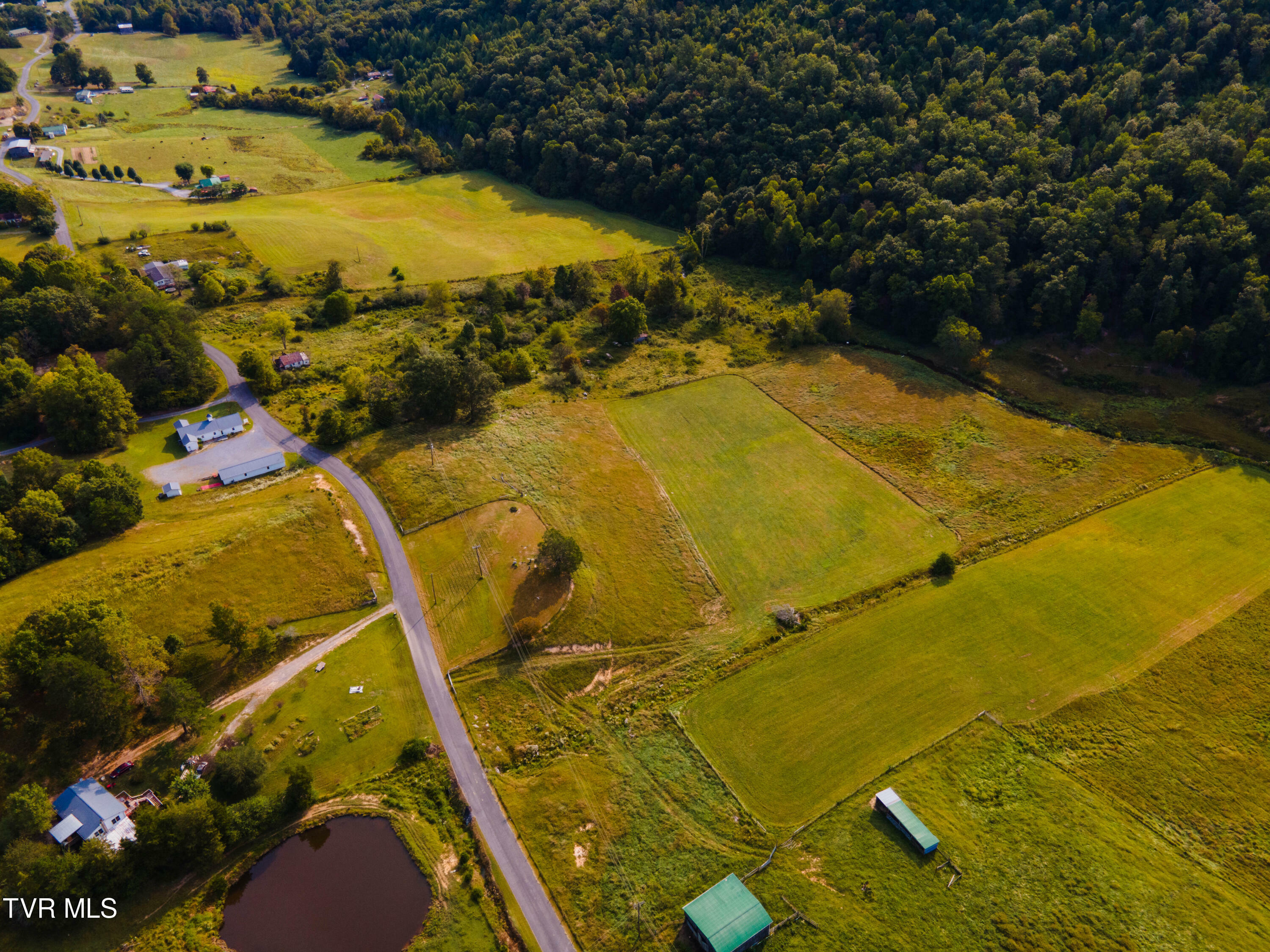 Property Photo:  1144 Poor Valley Road  TN 37857 