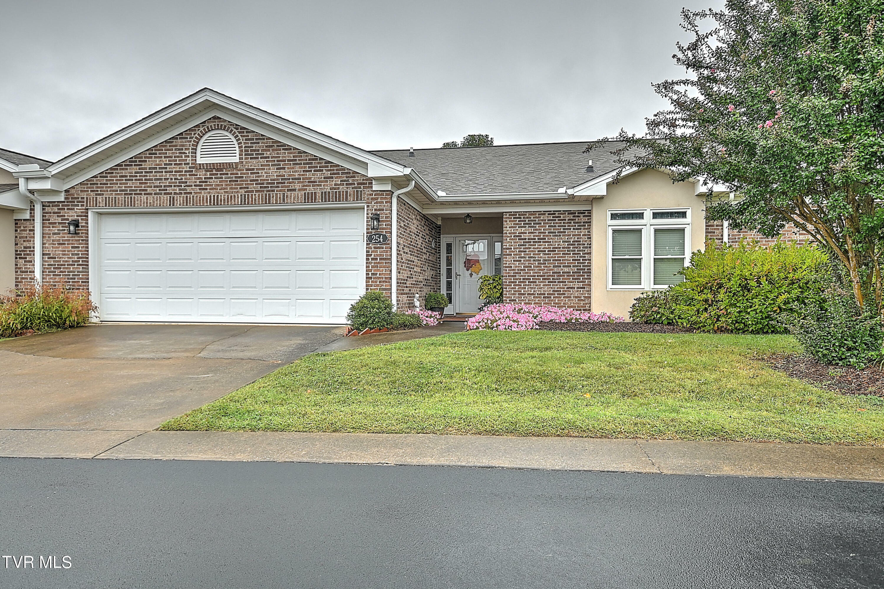 254 Regency Parke  Greeneville TN 37745 photo