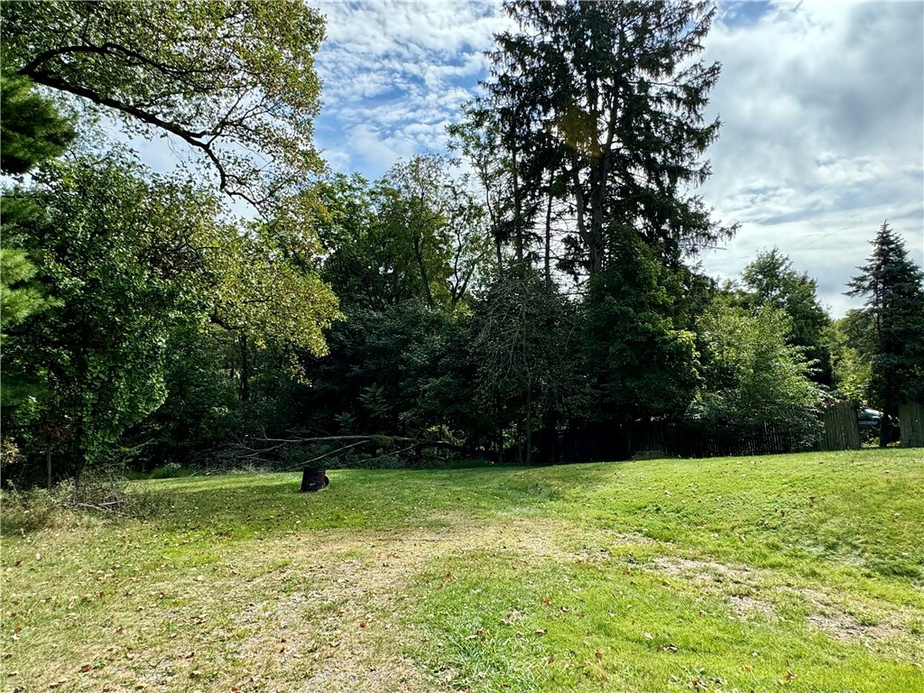 Property Photo:  5551 Grubbs Rd  PA 15044 