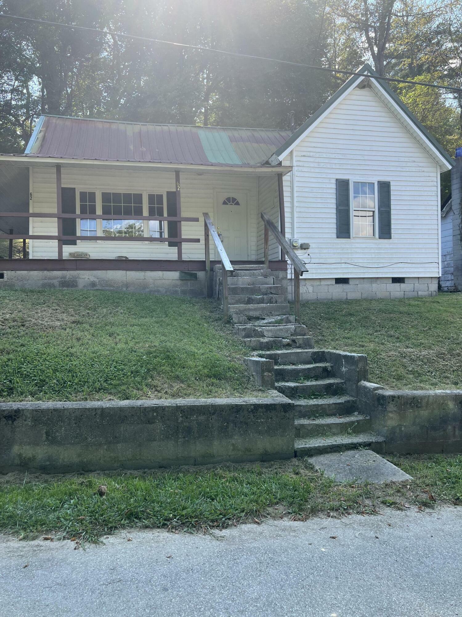 Property Photo:  62 Black Street  KY 40445 