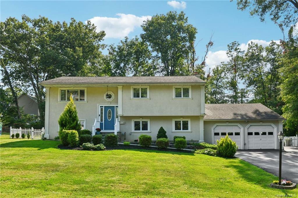 Property Photo:  32 Foxcroft Drive  NY 10954 