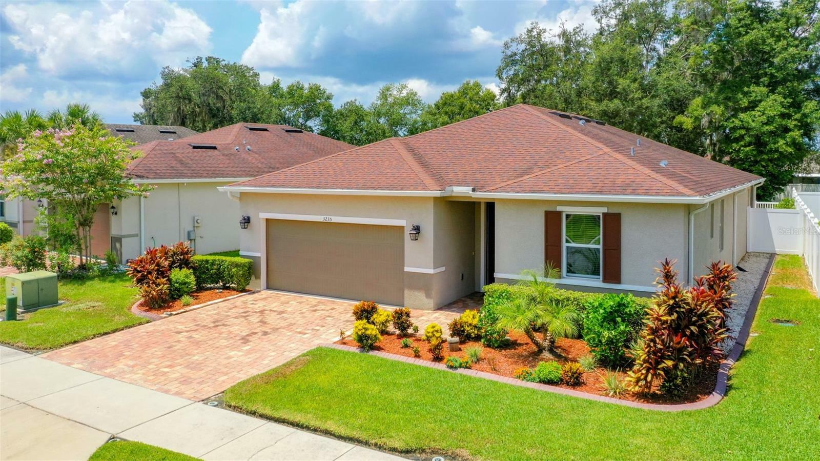 Property Photo:  3235 Macintosh Road  FL 34639 