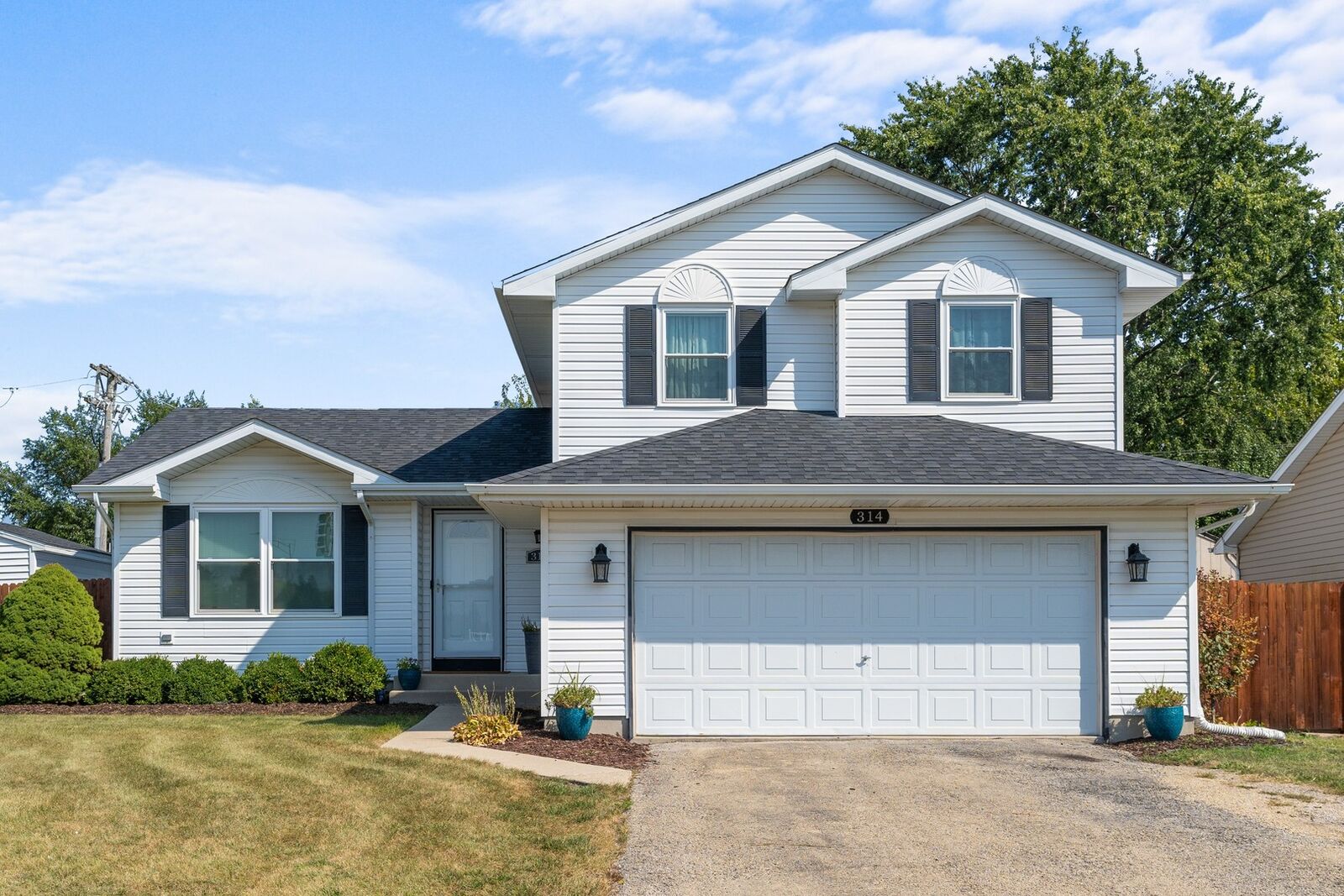 Property Photo: 314 N 129th Infantry Drive IL 60435