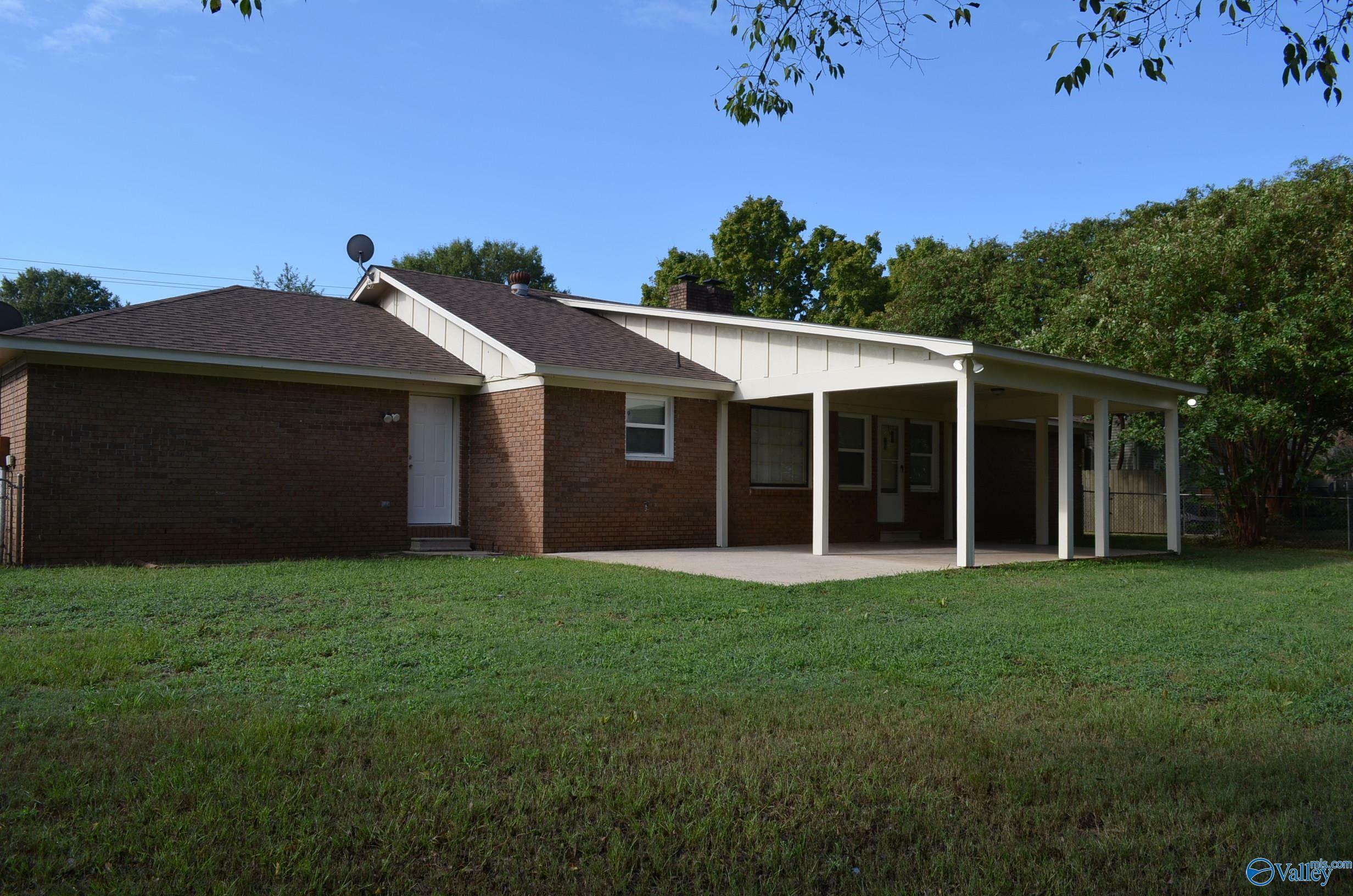 Property Photo:  2310 Auburn Drive  AL 35603 