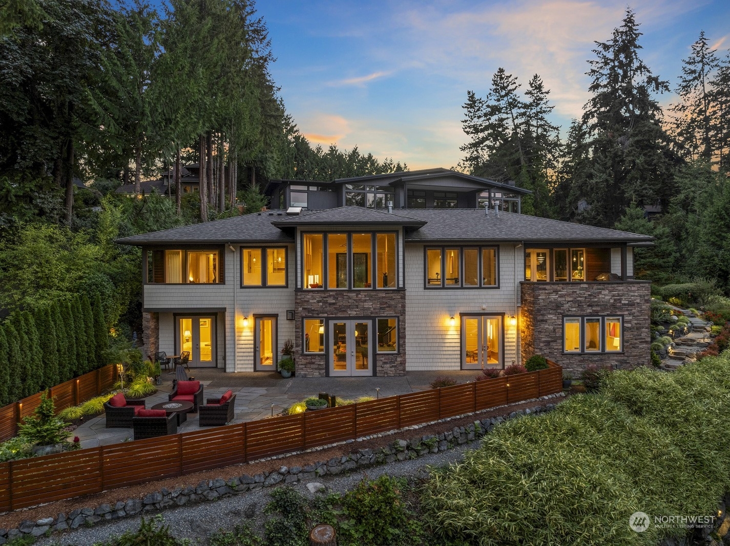 Property Photo:  2349  West Lake Sammamish Parkway NE  WA 98052 