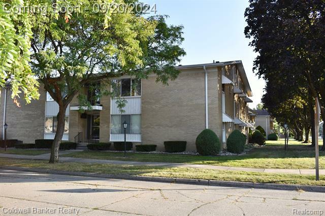 Property Photo:  21384 Beaconsfield Unit #3  MI 48080 