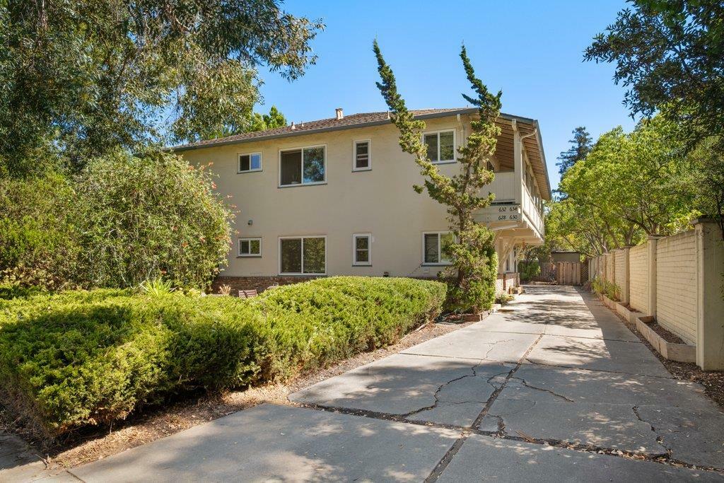 Property Photo:  634 Colorado Avenue  CA 94306 