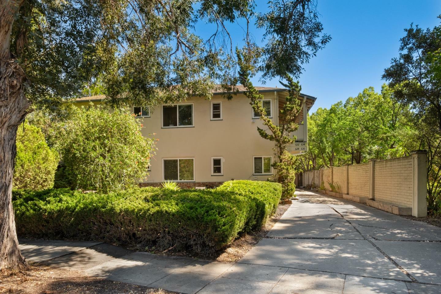 Property Photo:  634 Colorado Avenue  CA 94306 