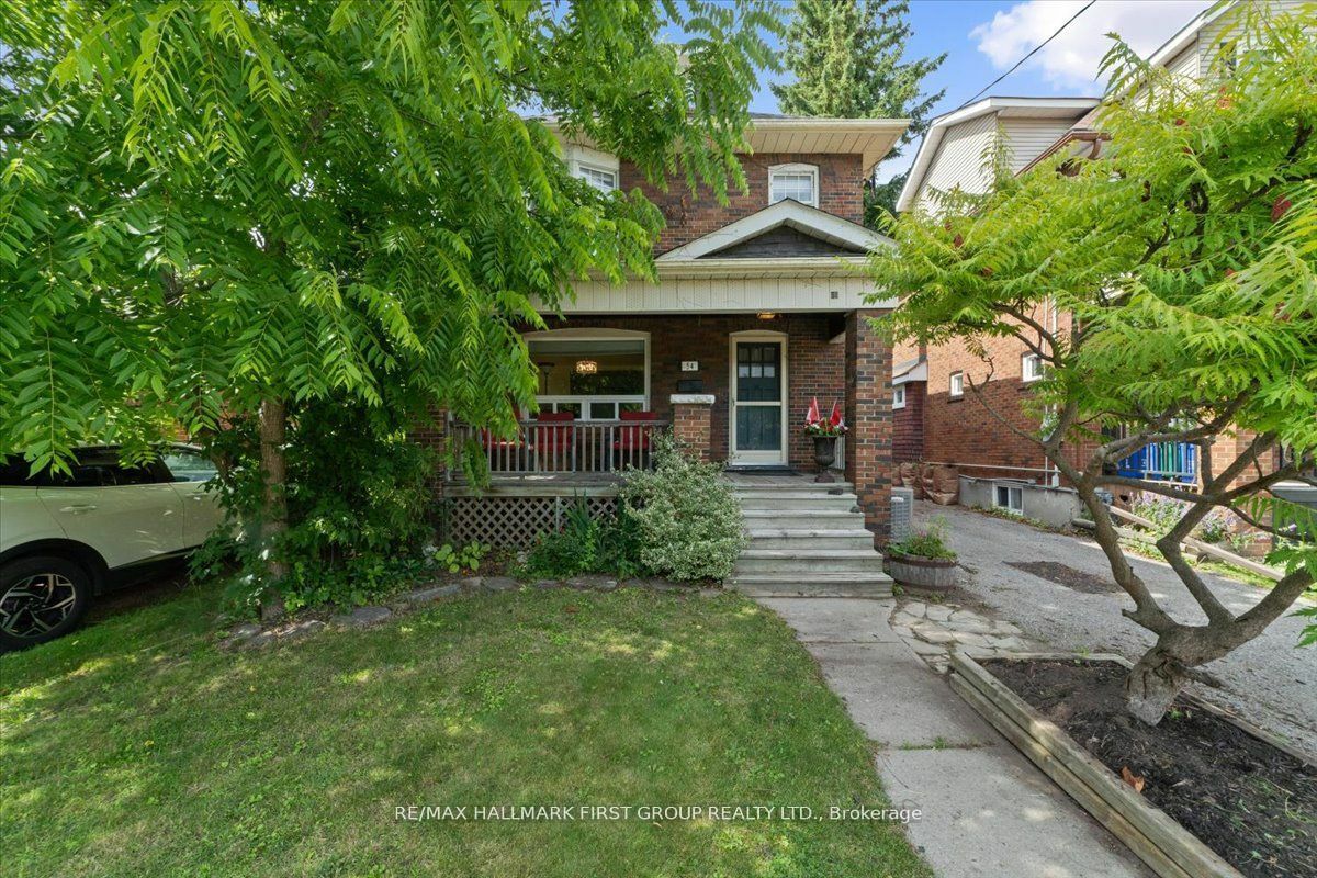 54 Arlington Ave  Oshawa ON L1G 2N4 photo