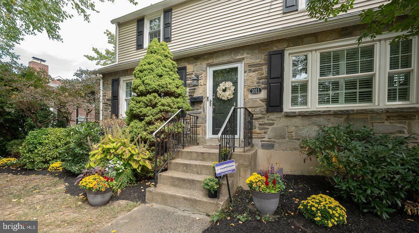 Property Photo:  1011 Concord Avenue  PA 19026 