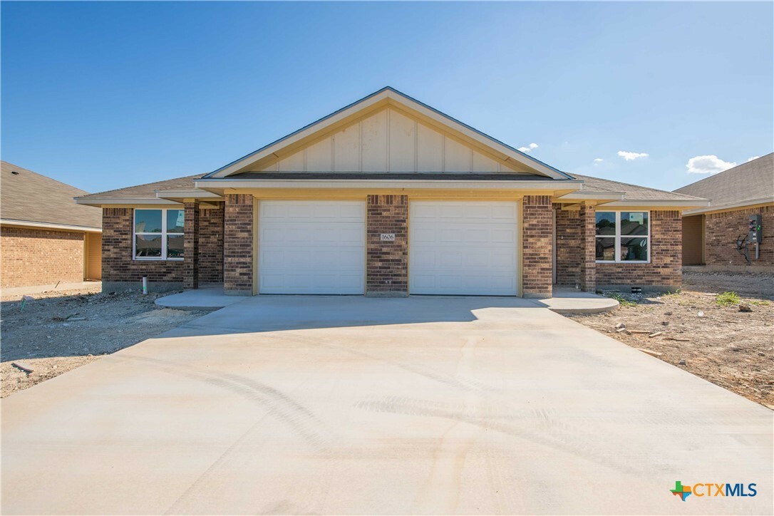 Property Photo: 1606 Risen Star TX 76522