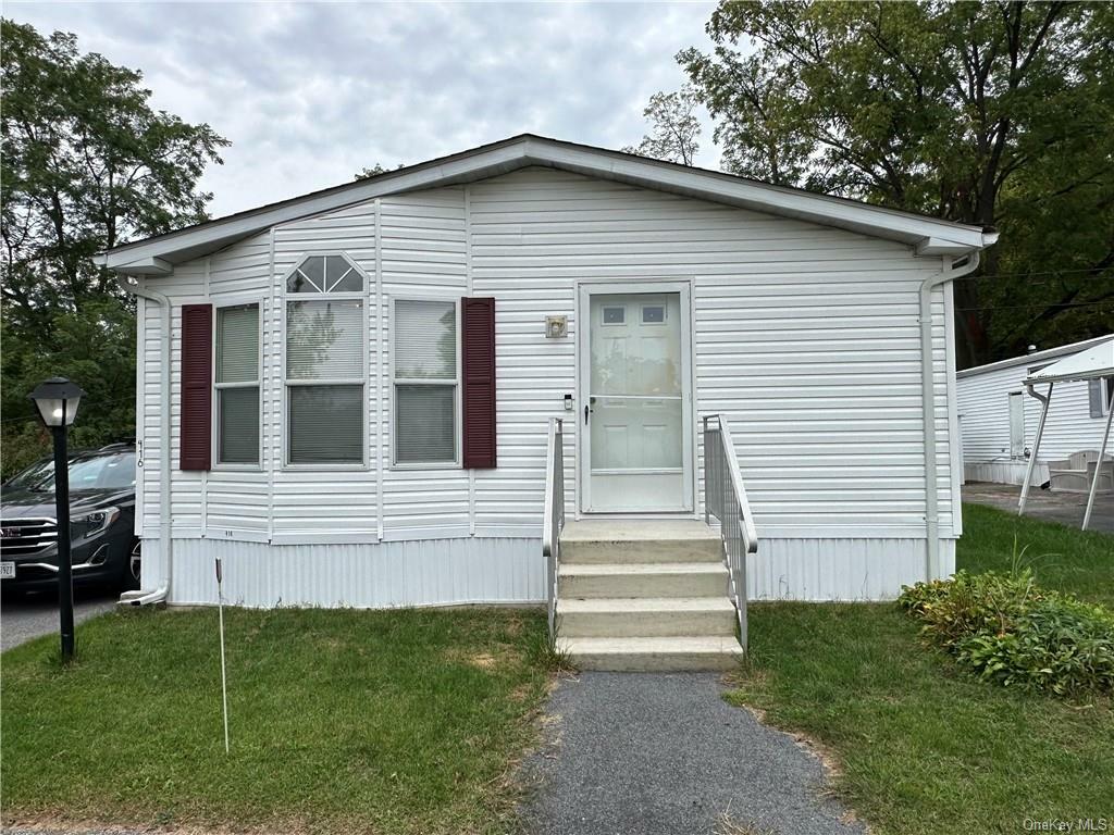 416 Silver Maples Drive  Harriman NY 10926 photo