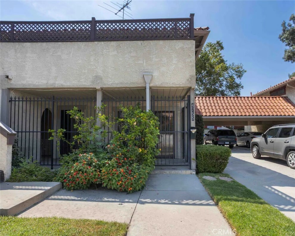 Property Photo:  4755 Orion Avenue  CA 91403 